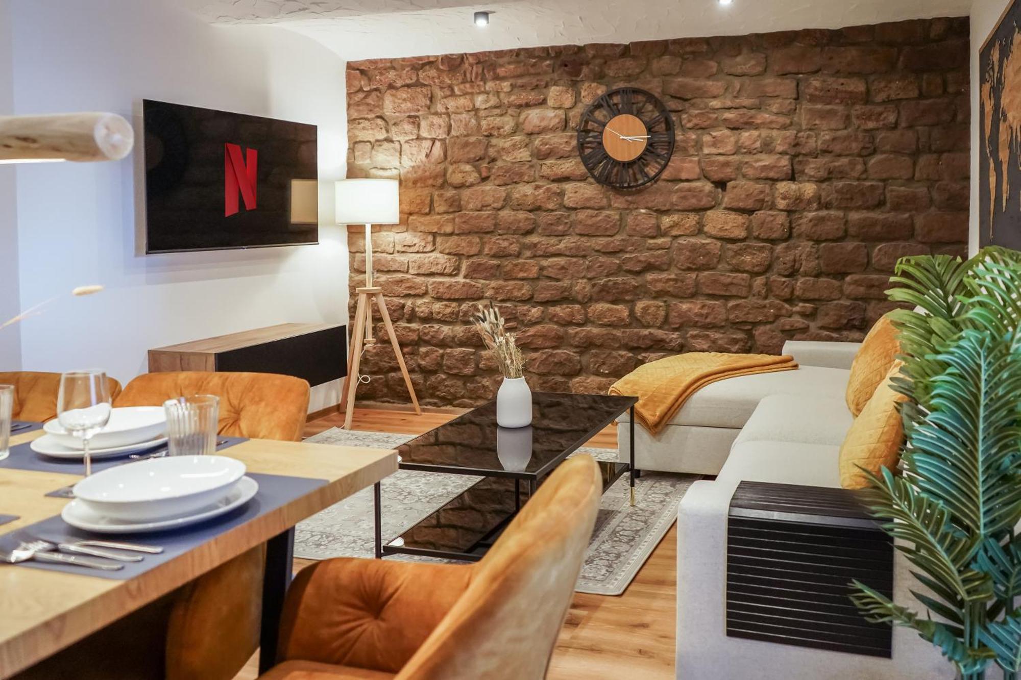 7Seas Boutique Aparthotel Homburg - Stilvoll, Digital & Ideal Fuer Familie & Business Esterno foto