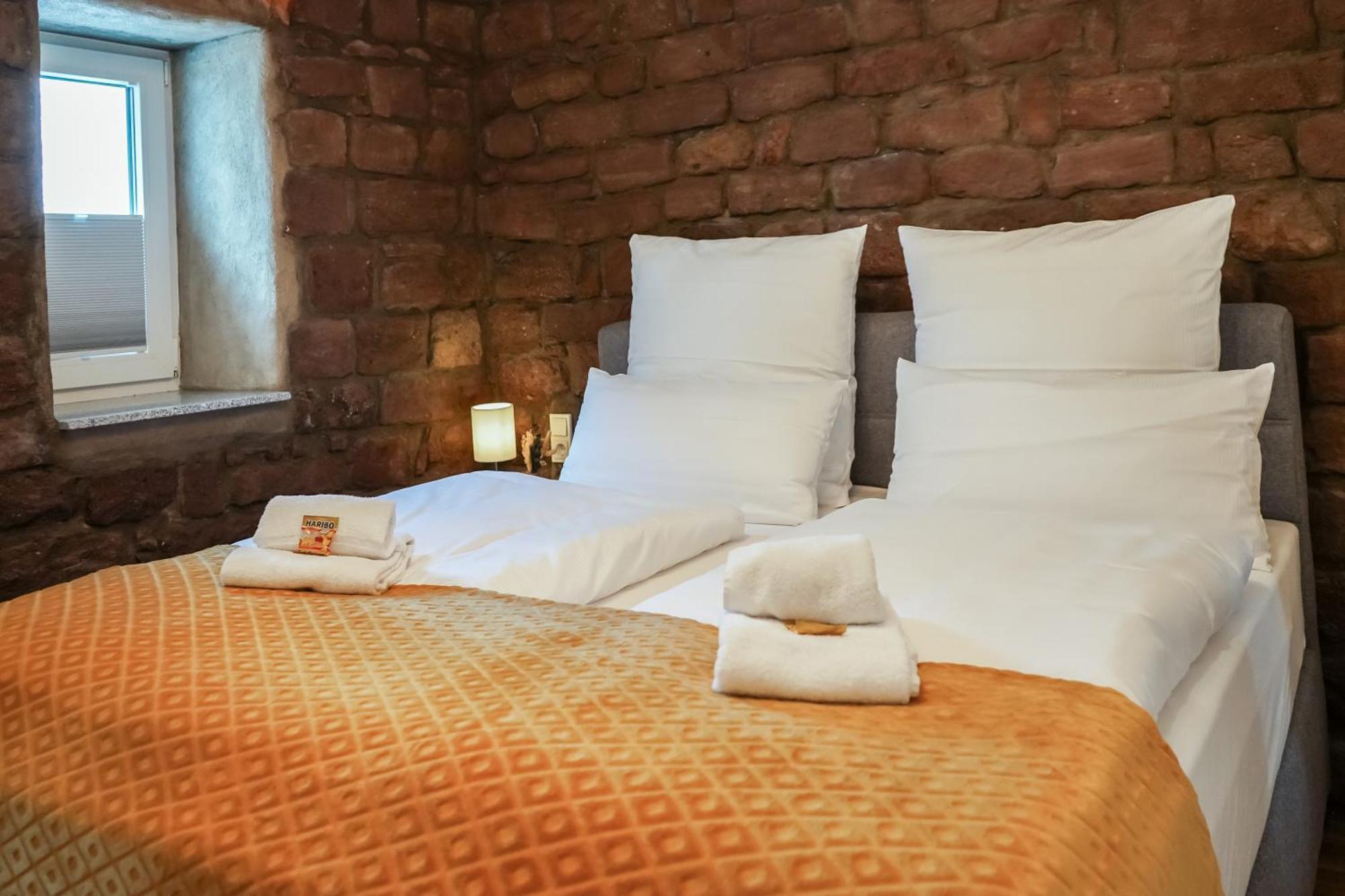 7Seas Boutique Aparthotel Homburg - Stilvoll, Digital & Ideal Fuer Familie & Business Esterno foto